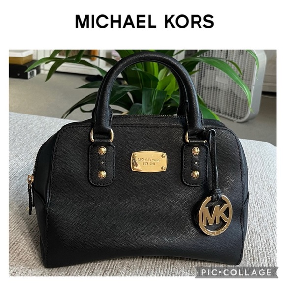 MICHAEL KORS BLACK LEATHER DOME SATCHEL 75% OFF RETAIL FREE HAT SCARF HOLDER - Picture 1 of 5